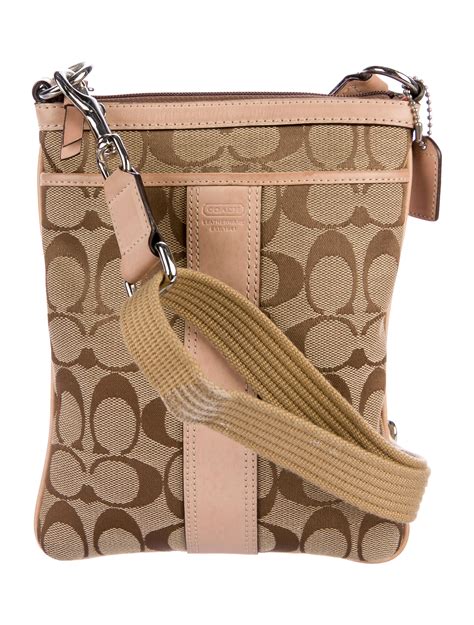 coach crossbody wallet purse.